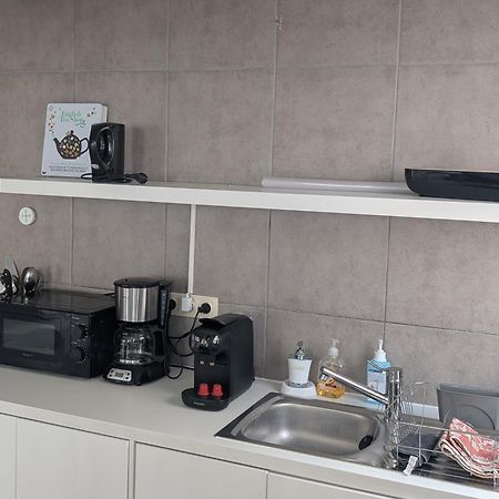 Appartement Spacieux Avec Parking Et Terrasse De Panne Exterior foto